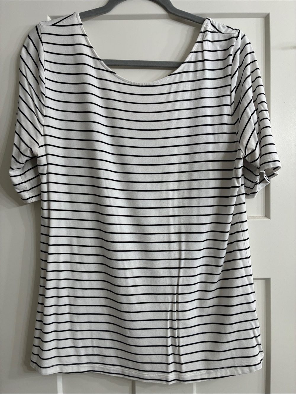 Women's Black & White Striped low back 3/4 Sleeve Tee